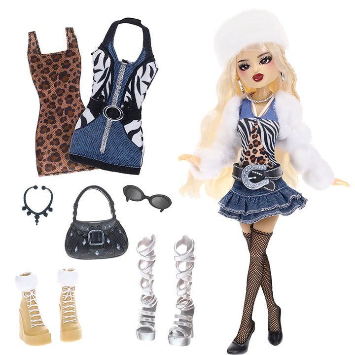 Dress To Impress Series 1 Chic Boutique Deluxe Playset with Y2K Popstar doll and trendy animal-print outfits.