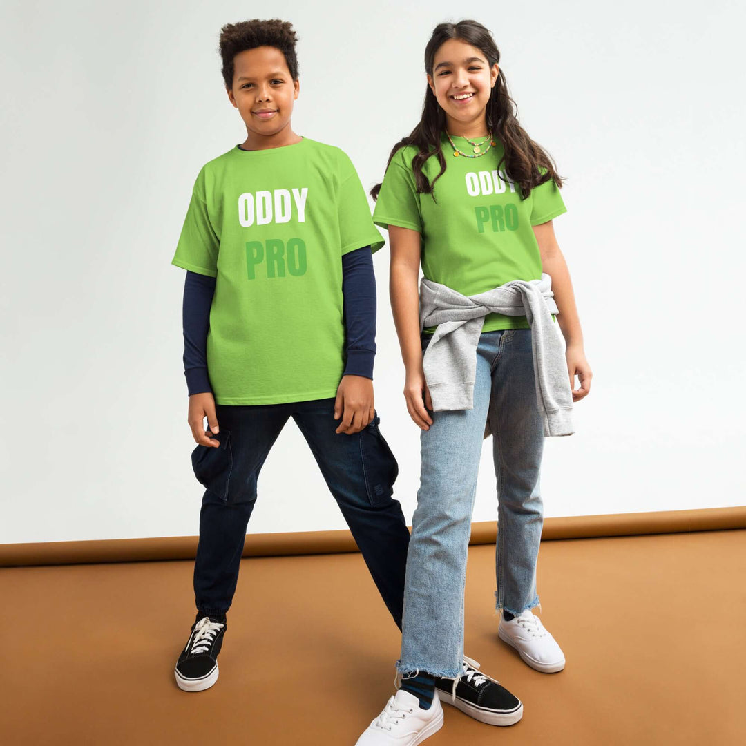 Two children wearing Oddy Pro Youth classic t-shirt in vibrant green, showcasing quality and casual style.