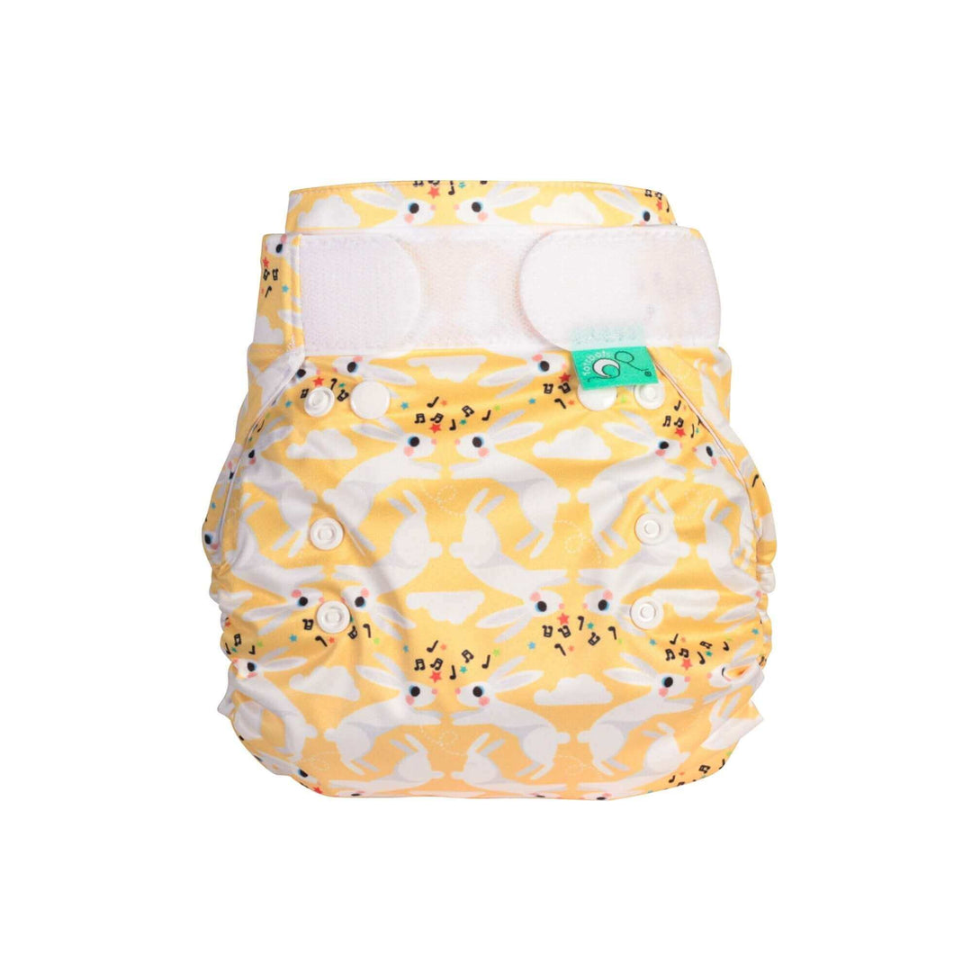 Tots Bots Bamboozle Nappy Wrap Colour: Hop Little Bunny Size: Size 2 (9-35lbs) reusable nappies Earthlets